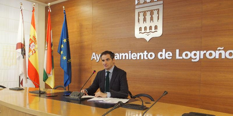 Rueda de presa en Ayuntamiento de Logroño.