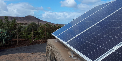 Cabildo de Fuerteventura subvenciona la implantación de energías renovables para usos térmico y eléctrico