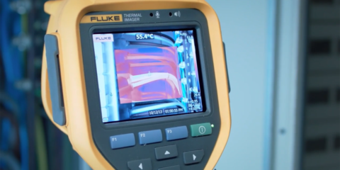 Cámaras termográficas Fluke para detectar sobrecalentamiento en equipos eléctricos