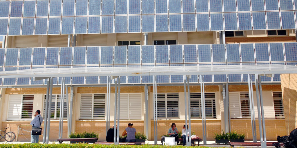 Univeirsidad de Jaén. Instalación fotovoltaica.