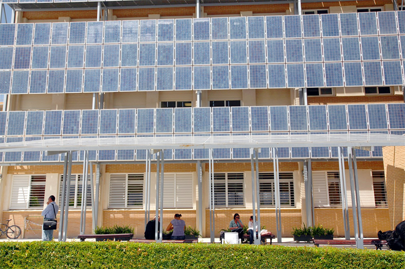 Univeirsidad de Jaén. Instalación fotovoltaica. 