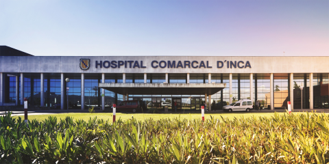 Comienza la instalación de pérgolas fotovoltaicas en el aparcamiento del Hospital de Inca, en Islas Baleares