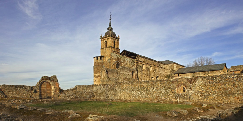 Monasterio de Carracedo, el el Bierzo (León).