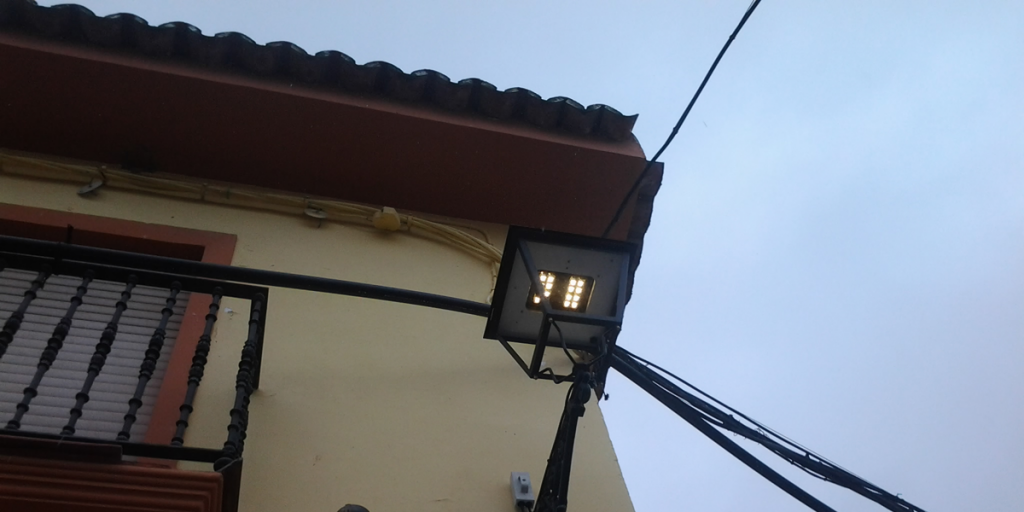 Renovación de luminarias en municipios de Málaga.