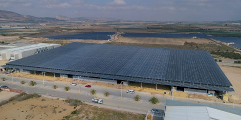 Empresa de transporte implanta en su plataforma logística un sistema fotovoltaico que genera 5 GWh/año