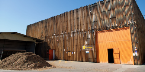 La red de calor con biomasa Móstoles Ecoenergía inaugura nueva subcentral y amplía el número de hogares conectados