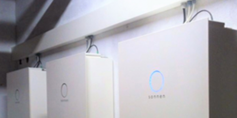 Instalación fotovoltaica con 90 kWh de acumulación energética en una vivienda de Marbella
