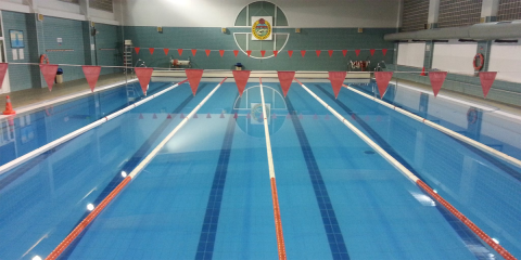 La piscina municipal de San Fernando, en Cádiz, tendrá una planta fotovoltaica de autoconsumo de 100 kW