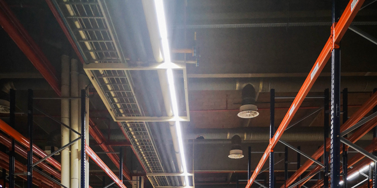 La familia de luminarias de carril TruSys de LEDVANCE crece con tres