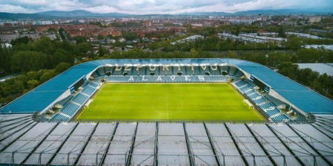 El estadio deportivo de Mendizorroza logra un ahorro energético del 20% con el control remoto de la iluminación