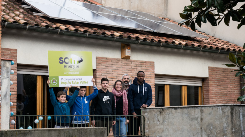 La primera iniciativa de compra colectiva para la autoproducción solar de electricidad