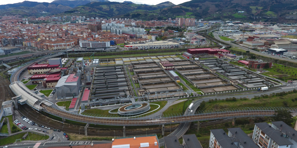 El Consorcio de Aguas de Bilbao Bizkaia, con 592 puntos de suministro, contrata electricidad de origen 100% renovable