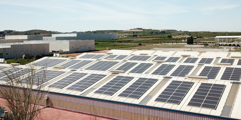 Jovir se suma al boom de las renovables e instala paneles solares en la cubierta de sus instalaciones.