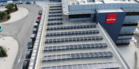 La aseguradora Mapfre pone en marcha un proyecto de energía solar fotovoltaica en su sede de Majadahonda, en Madrid