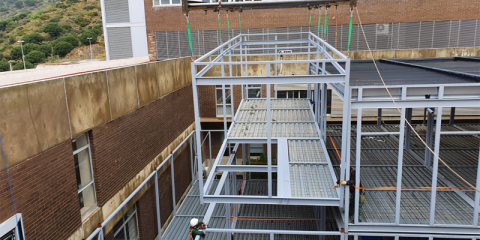 El hospital de Badalona recibe equipos de climatización donados por Panasonic