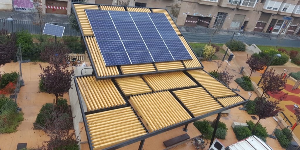 Empieza la instalación de cinco nuevas pérgolas fotovoltaicas en la ciudad de València