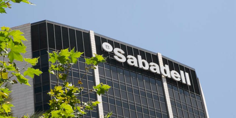 El Grupo BEI y Banco Sabadell facilitan 576 millones de euros para apoyar a las pymes y midcaps