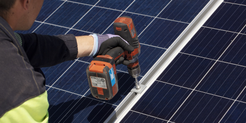 Instalación fotovoltaica para autoconsumo en una fábrica de cementos artificiales de León