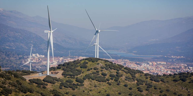 El Gobierno activa las primeras ayudas de un paquete de 316 millones de euros para impulsar las energías renovables