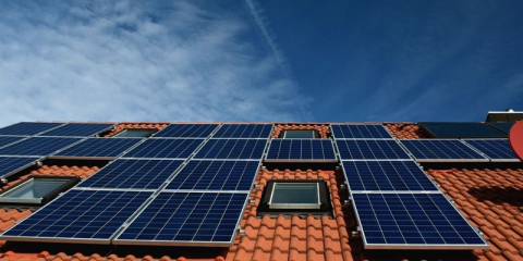 SunFields presenta sus paneles solares de alta eficiencia para optimizar la superficie disponible en los tejados de viviendas