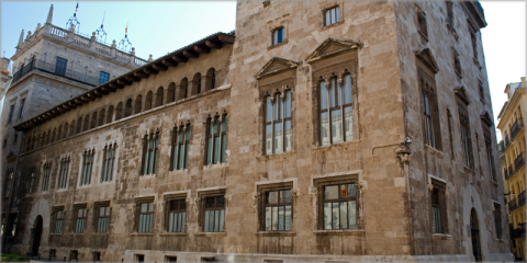 El suministro eléctrico de la Generalitat Valenciana deberá ser 100% renovable