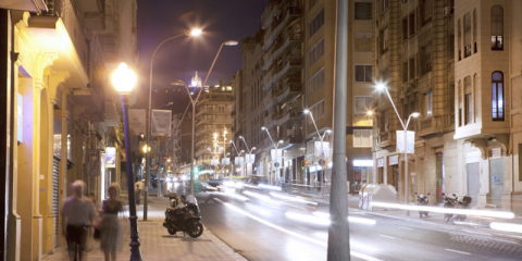 Barcelona aprueba los pliegos del nuevo contrato para un alumbrado público más eficiente