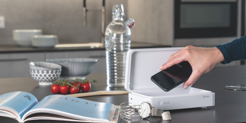La caja desinfectante con UV-C LED de LEDVANCE elimina los virus, bacterias y gérmenes