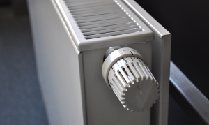 Universidad de Lancaster investigación material cristalino para almacenamiento energía.