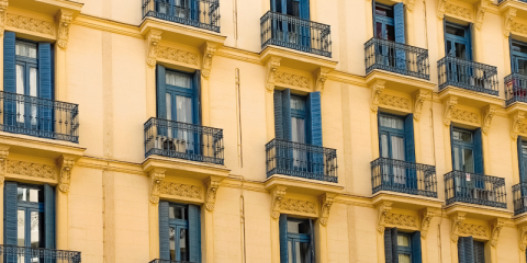 IDAE y CSCAE publican una guía para la gestión de ayudas a la rehabilitación energética de edificios