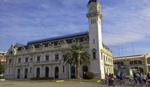 Edificio de la la Autoridad Portuaria de Valencia