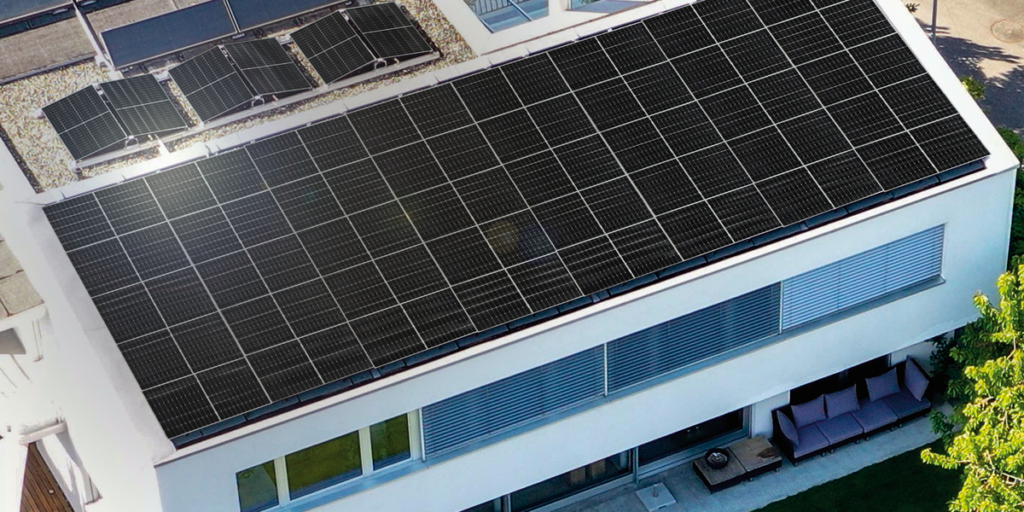 Los paneles solares LG NeON H proporcionan energía libre de carbono y durabilidad