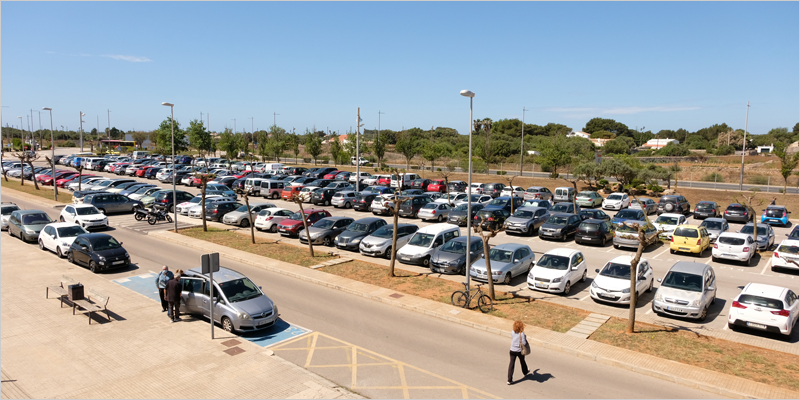 Salen a licitación las obras de instalación de placas fotovoltaicas en el aparcamiento del Hospital Mateu Orfila