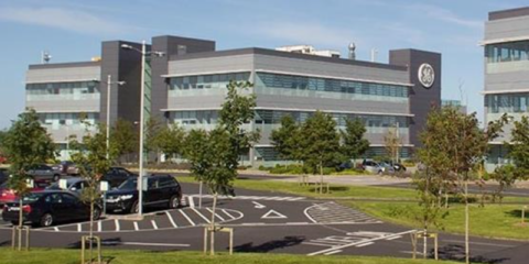 Iluminación eficiente e inteligente de Ansell Lighting en un edificio de oficinas en Irlanda