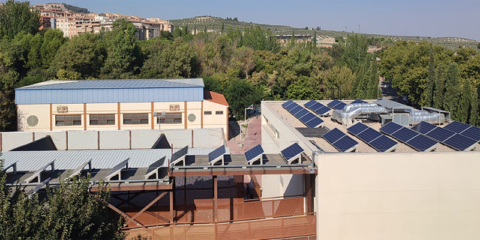 Andalucía licita 898 obras en centros educativos para climatización, renovables y otras actuaciones