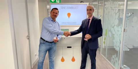 Ambilamp participa en un proyecto de contenedor con inteligencia artificial para residuos de bombillas