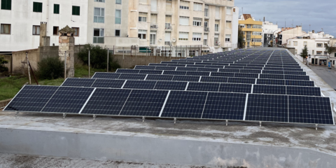 Finalizan los trabajos de instalación de placas fotovoltaicas en la estación de autobuses de Mahón