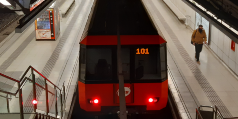 Energía eléctrica 100% renovable en los metros de Barcelona, Bilbao y Málaga y el tranvía de Murcia