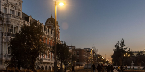 Schréder mejora la iluminación de la Plaza de España de Madrid con su solución Urban-Deco YOA