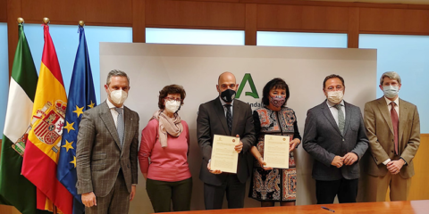 Firmado el acuerdo para impulsar la comunidad energética en el barrio sevillano de Torreblanca