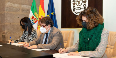 Extremadura firma el contrato con el BEI para la eficiencia energética en edificios educativos y sanitarios