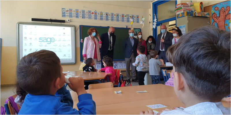 Aula con alumnos en el colegio Nuestra Señora del Águila de Sevilla.