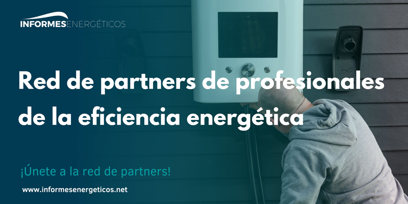 Caldera y un instalador haciendo su trabajo. Encima se puede leer "Red de partners de profesionales de la eficiencia energética. ¡Únete a la red de partners! Informes Energéticos.