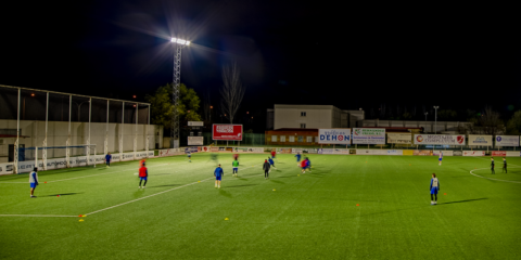 La solución LED Ecoblast de Schréder mejora la iluminación del Estadio Las Veredillas de Torrejón