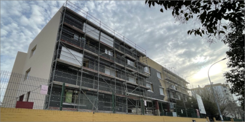 A licitación el suministro eléctrico de energía renovable en edificios municipales y colegios de Sevilla