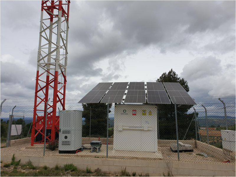 Sistema híbrido de energía temporal de Desigenia instalado para una towerCO en España.