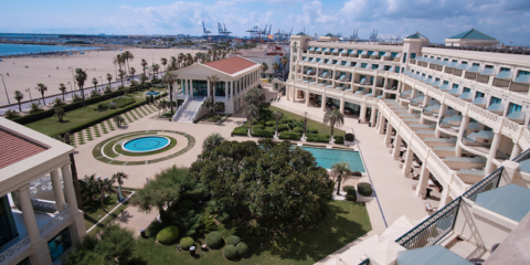 El Hotel Las Arenas renueva sus equipos de climatización por los nuevos sistemas VRV IV+ de Daikin