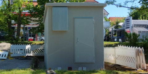 El proyecto Beethoven instala contenedores de fibra óptica con equipos de energía y climatización