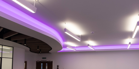 Las luminarias de Ansell Lighting aumentan el ahorro energético de una oficina ubicada en Inglaterra