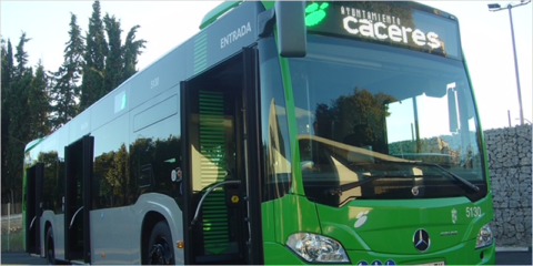 El fotocatalítico Resysten de Biovalia higieniza la flota de 38 autobuses públicos de Cáceres