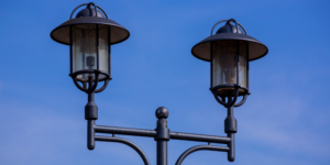 Farola del alumbrado público.